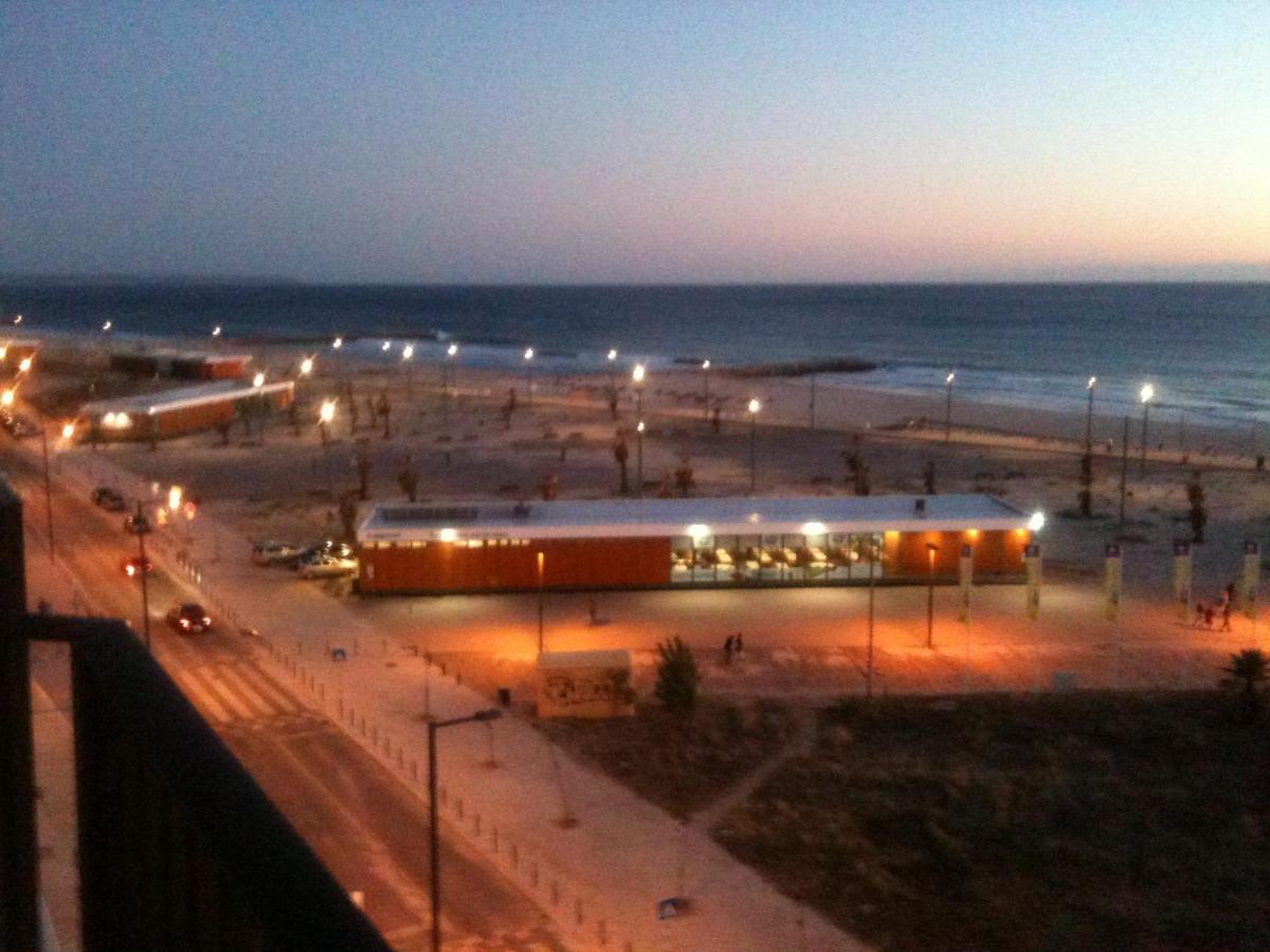 Sunset Beach Costa da Caparica Esterno foto